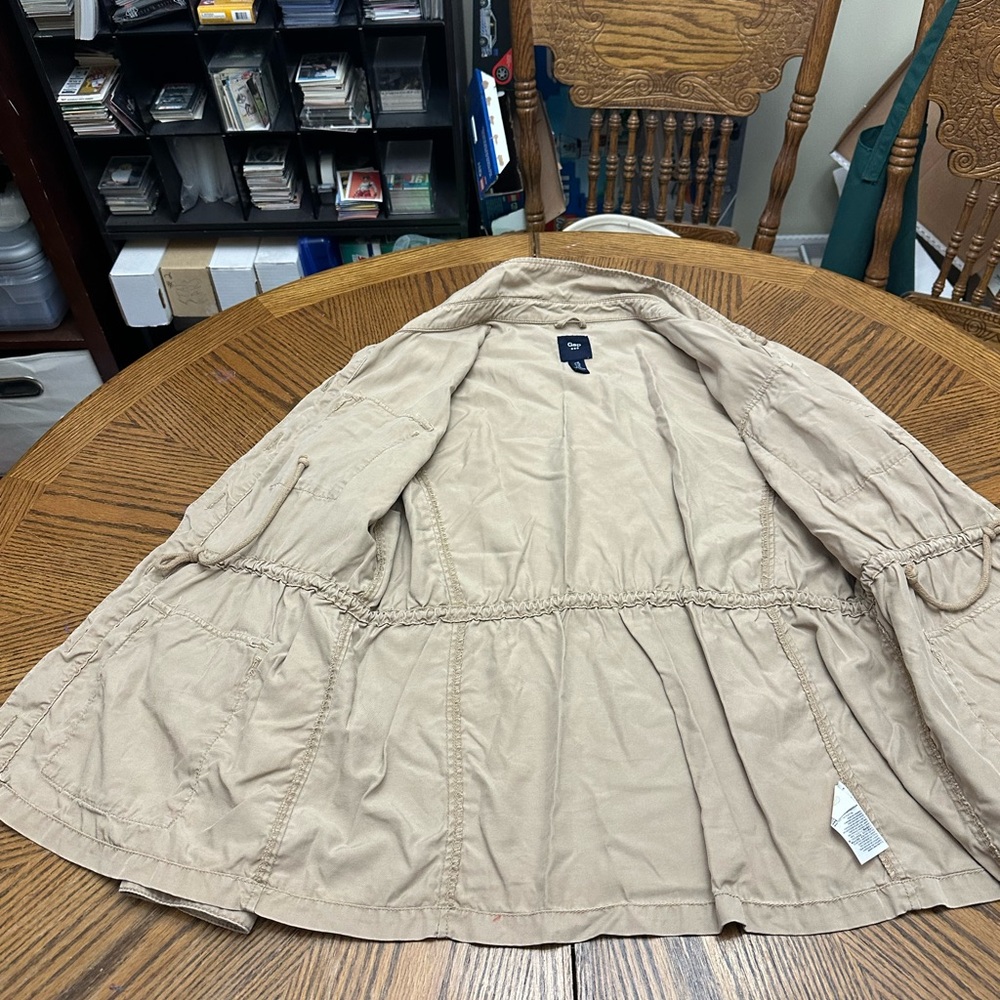 Gap Beige Utility Jacket With Pockets - image 5